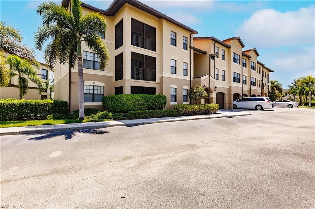 12950 Positano CIR PGA 539 NAPLES, FL 34105