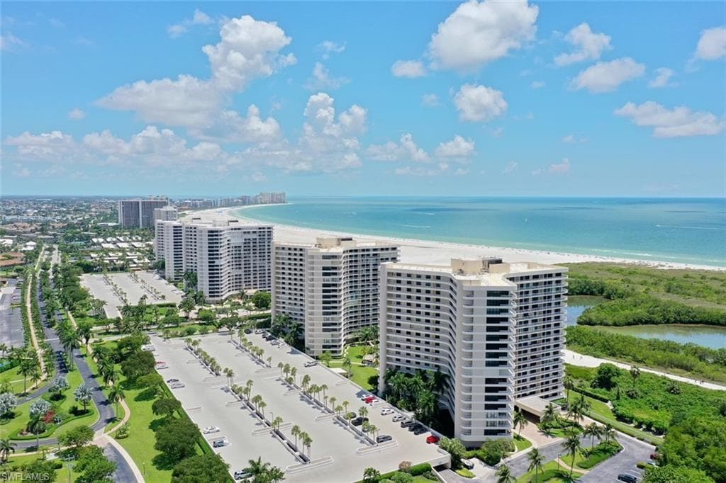 440 Seaview CT 605 MARCO ISLAND, FL 34145