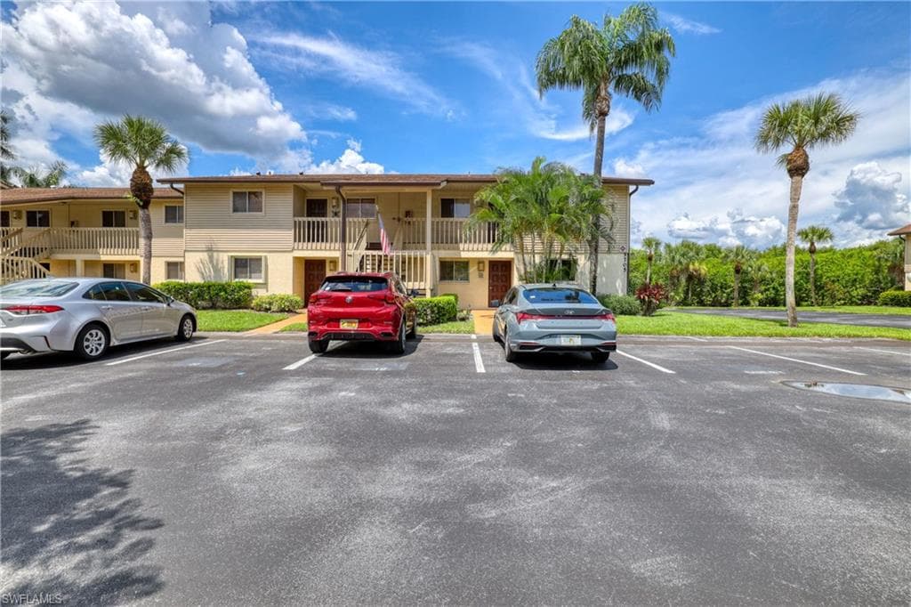 5705 Foxlake DR 12 NORTH FORT MYERS, FL 33917
