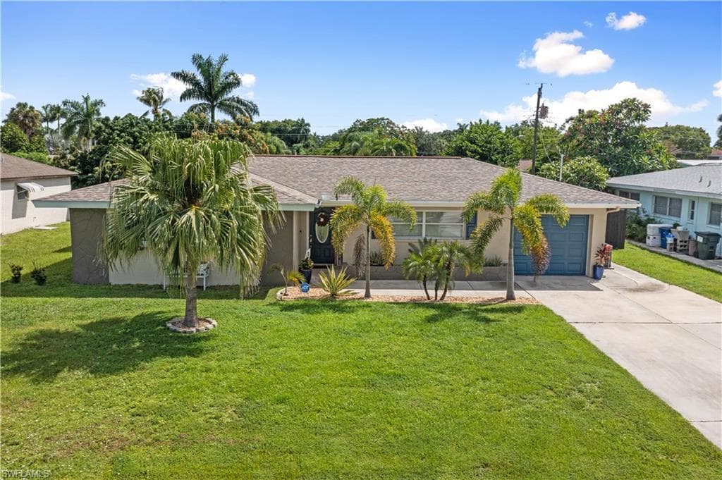 769 Entrada DR S FORT MYERS, FL 33919
