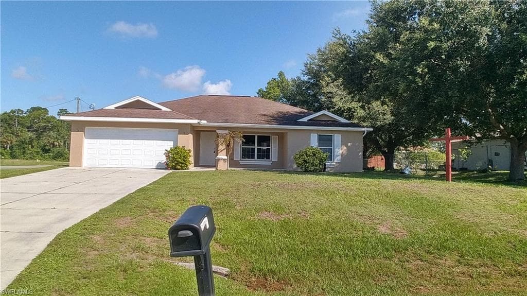 357 Clairidge CIR LEHIGH ACRES, FL 33974