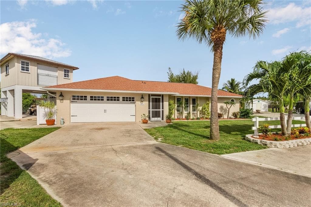 3422 SEA HOLLY LN ST. JAMES CITY, FL 33956