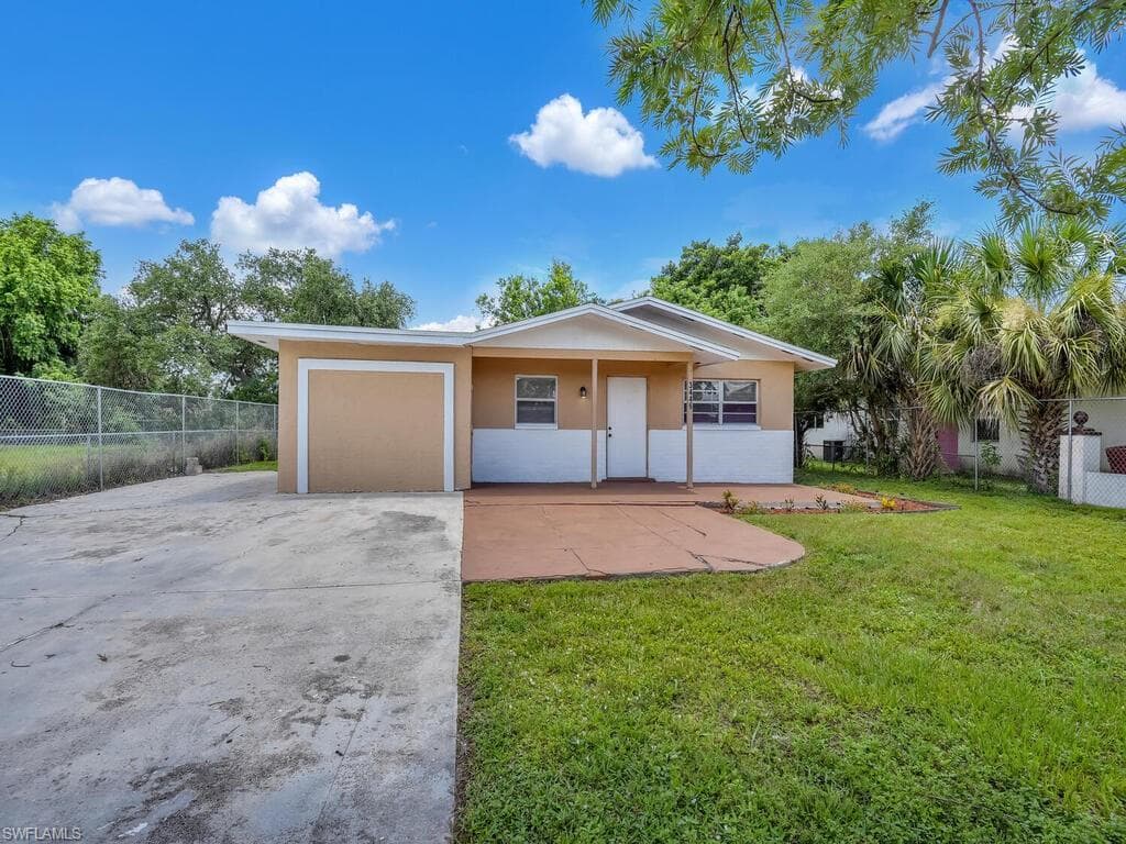 3446 Dale ST FORT MYERS, FL 33916