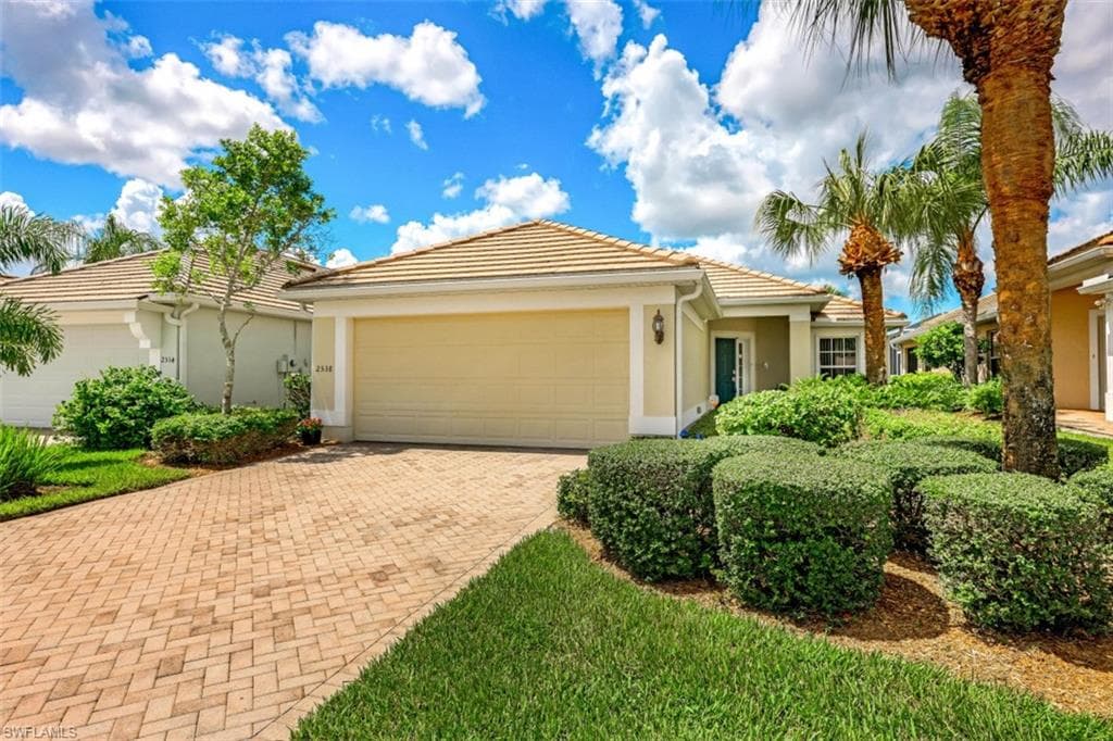 2538 Greendale PL CAPE CORAL, FL 33991