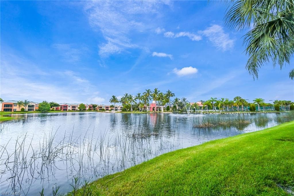 22310 Piazza Doria LN 302 ESTERO, FL 33928
