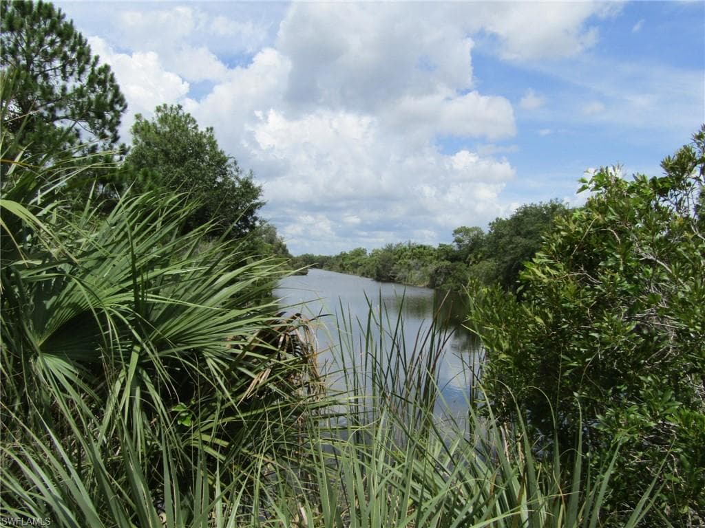 3940 NW 47th ST CAPE CORAL, FL 33993