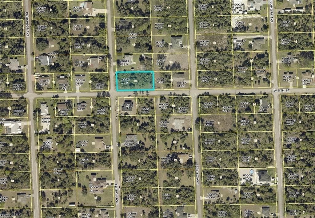 500 Edison AVE LEHIGH ACRES, FL 33972