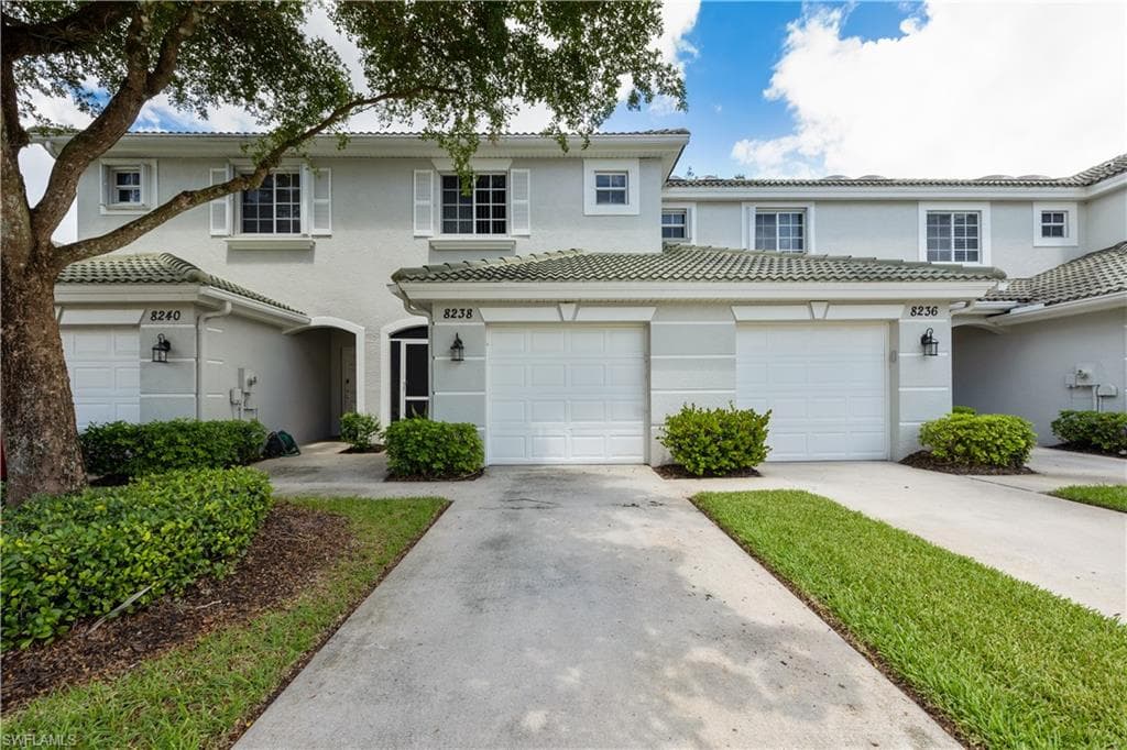 8238 Pacific Beach DR FORT MYERS, FL 33966