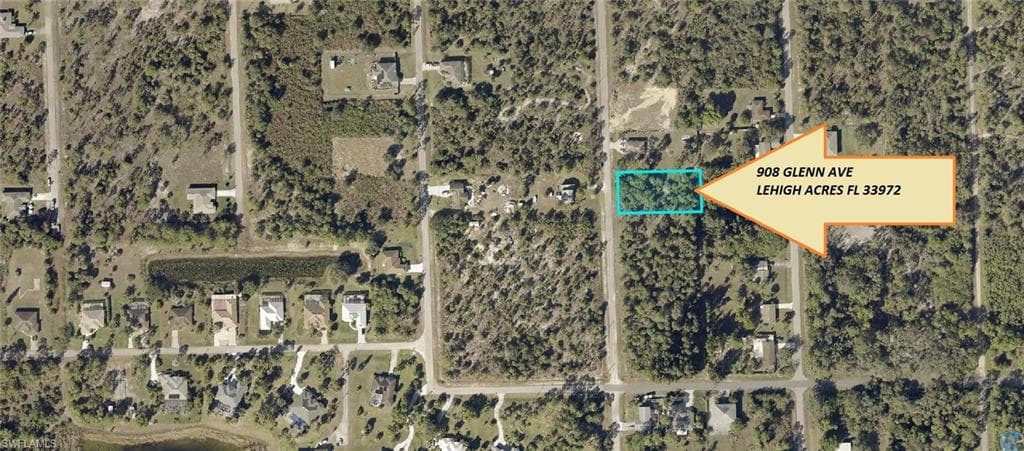 908 Glenn AVE LEHIGH ACRES, FL 33972
