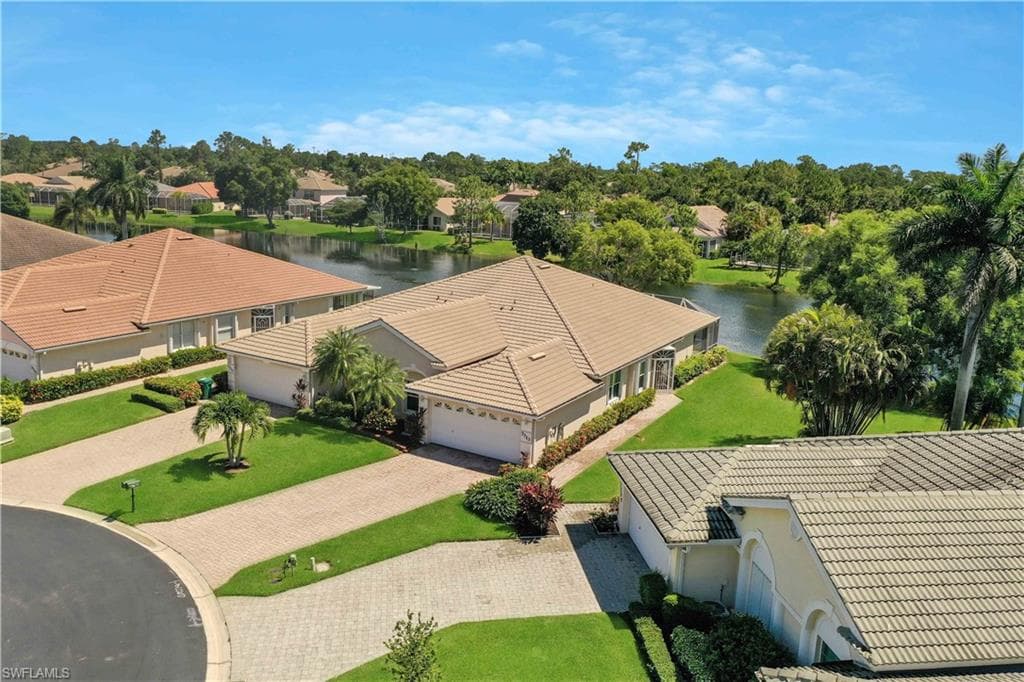 7713 Haverhill CT NAPLES, FL 34104