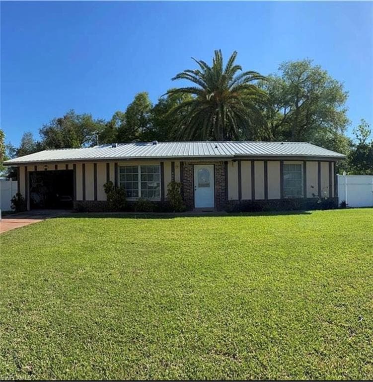 4049 Rainbow CIR LABELLE, FL 33935