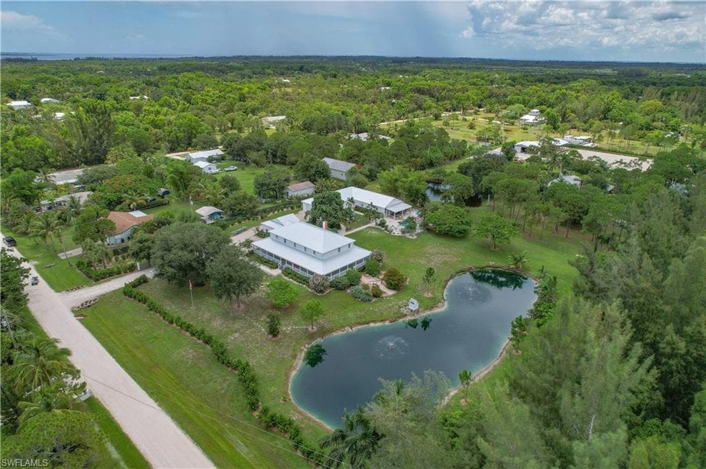 5562 Cubles DR BOKEELIA, FL 33922