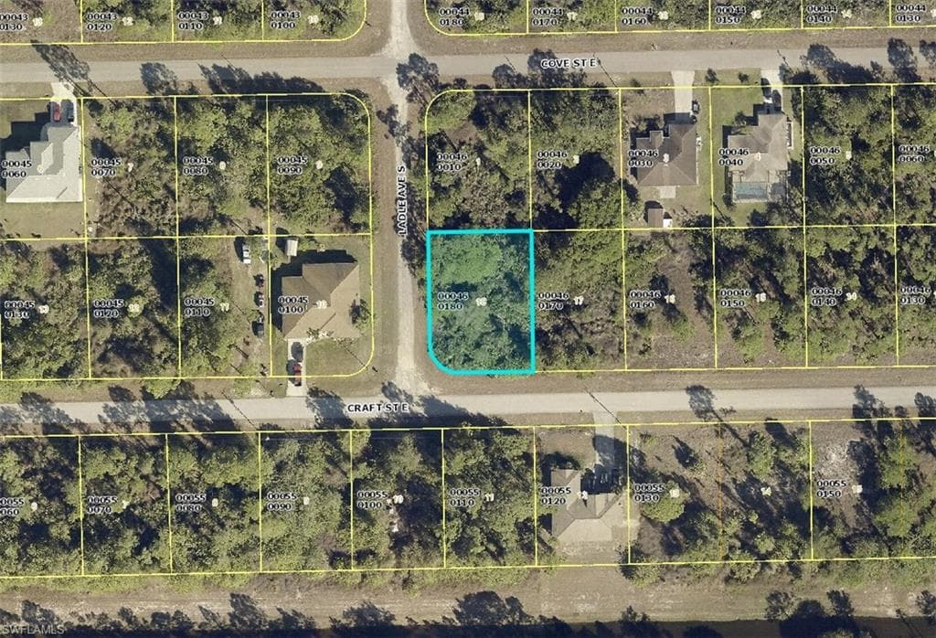 1127 Craft ST E LEHIGH ACRES, FL 33974