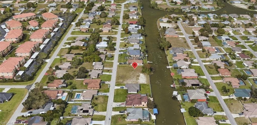 35 NE 12th CT CAPE CORAL, FL 33909