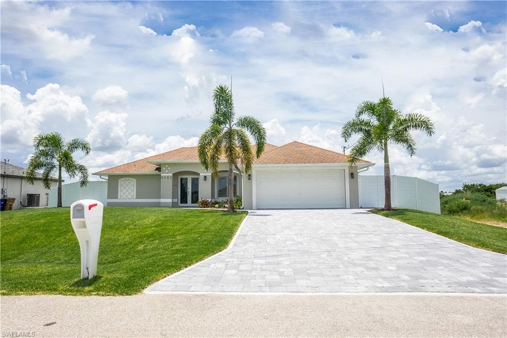 3102 Earl AVE S LEHIGH ACRES, FL 33976