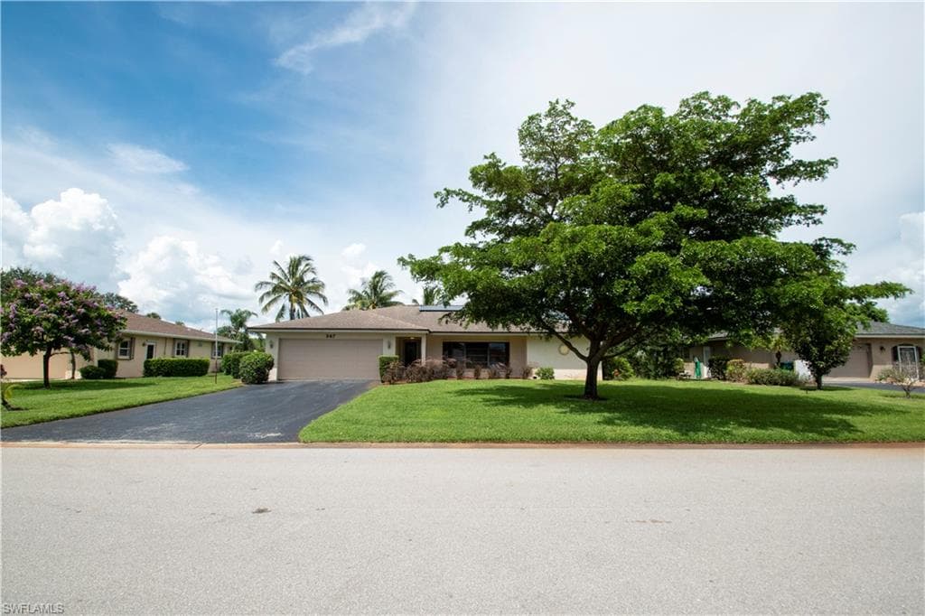247 Forest Hills BLVD NAPLES, FL 34113