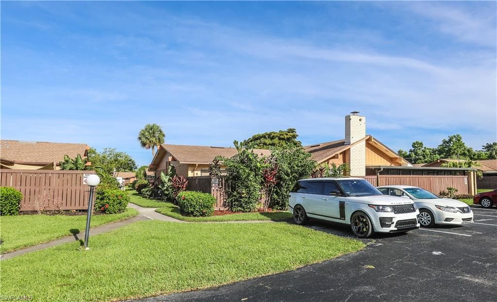 6337 Royal Woods DR FORT MYERS, FL 33908