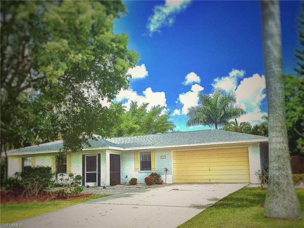7167 Columbia CIR FORT MYERS, FL 33908