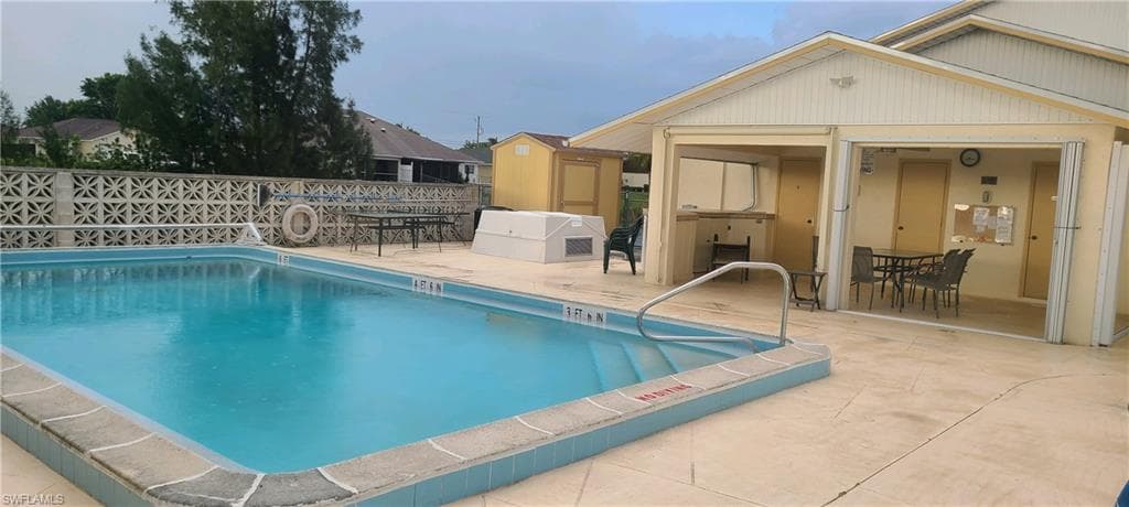 603 SE 15th ST 102 CAPE CORAL, FL 33990