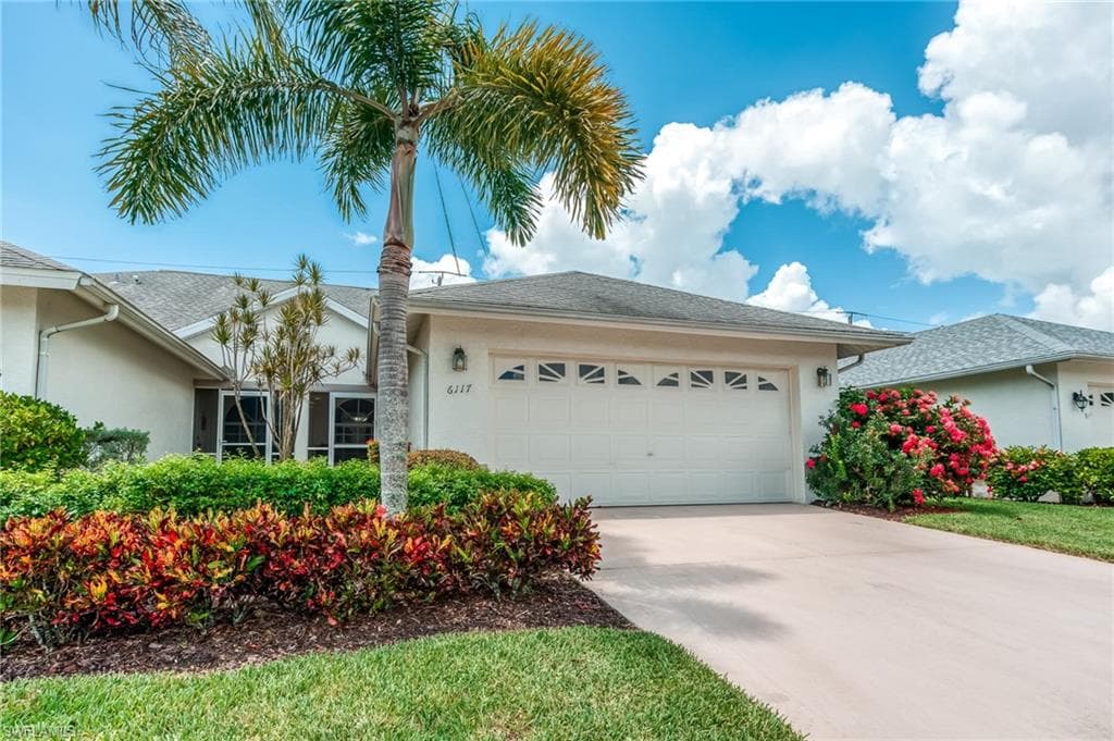 6117 Thresher DR 204 NAPLES, FL 34112
