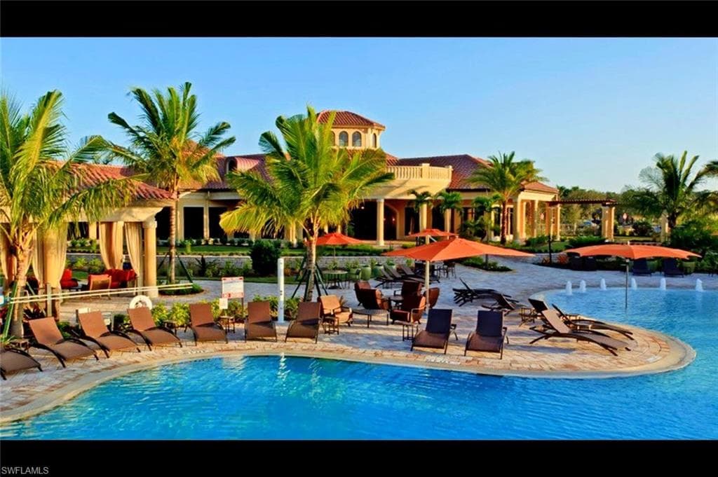 9816 Giaveno CIR 1325 NAPLES, FL 34113