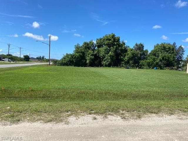 802 Whispering Pine RD CAPE CORAL, FL 33993