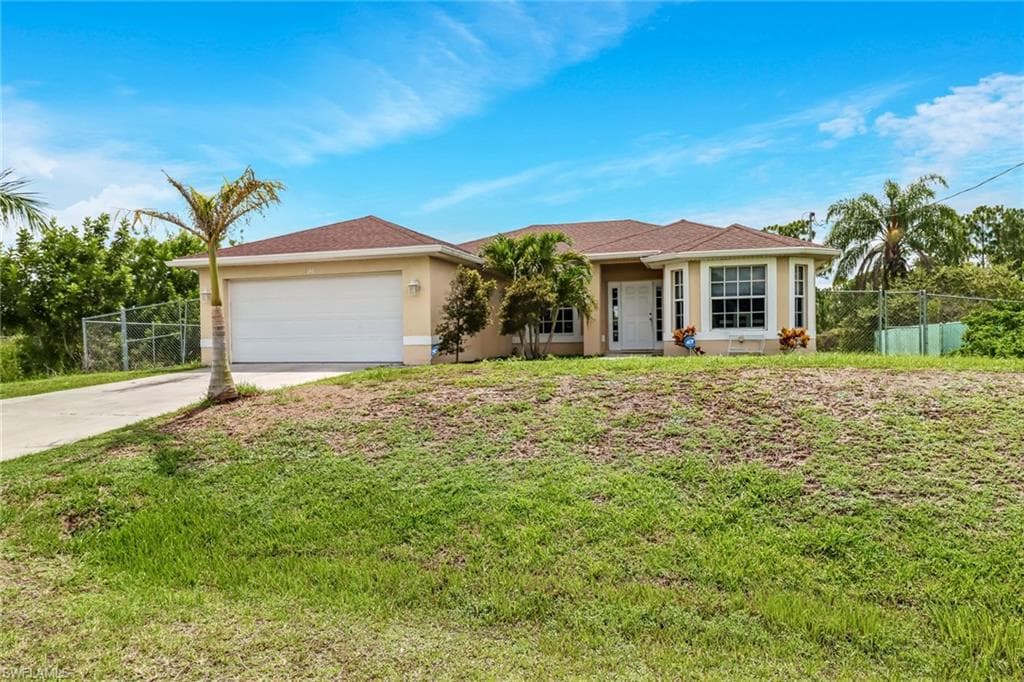 1146 Helen AVE S LEHIGH ACRES, FL 33974