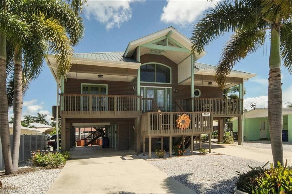 3608 Jade AVE ST. JAMES CITY, FL 33956