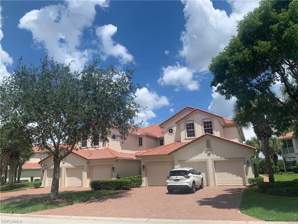 16570 Crownsbury WAY 102 FORT MYERS, FL 33908