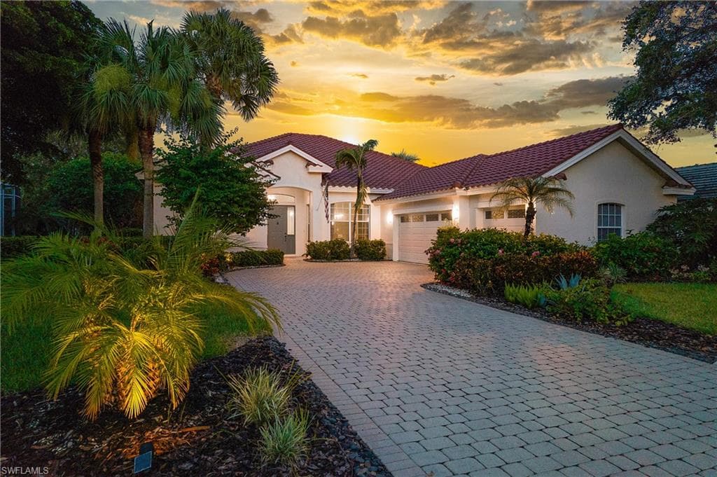 8525 Laurel Lakes BLVD NAPLES, FL 34119