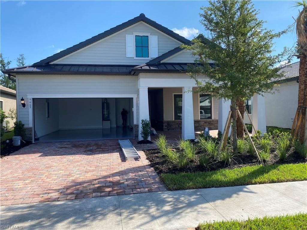 9665 Everglades DR NAPLES, FL 34120
