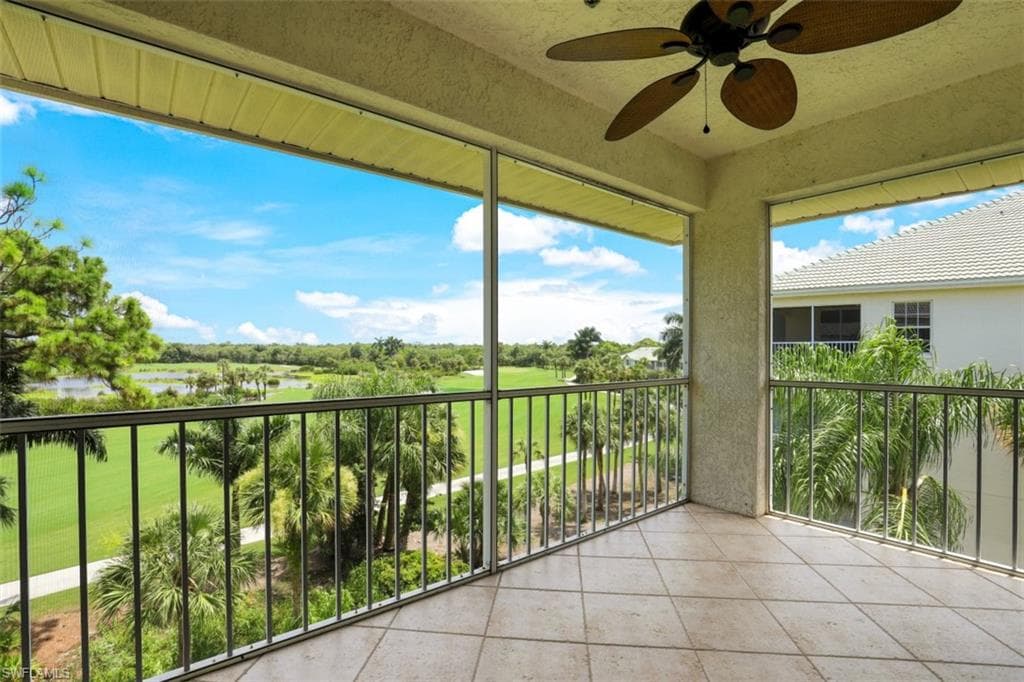 4130 Bayhead DR 306 BONITA SPRINGS, FL 34134