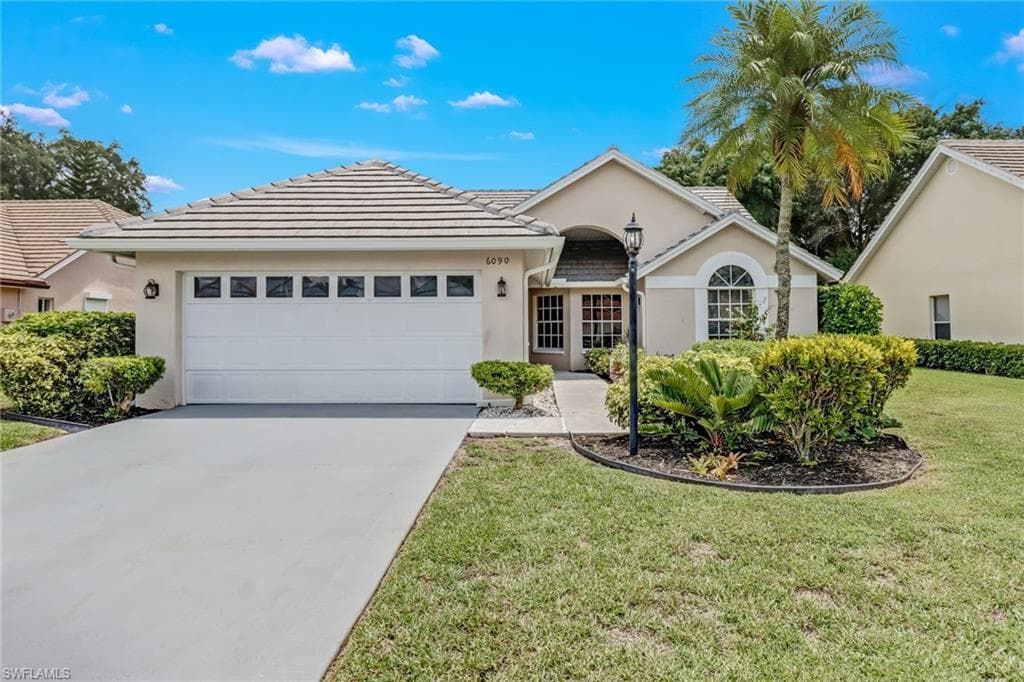 6090 Westbourgh DR NAPLES, FL 34112