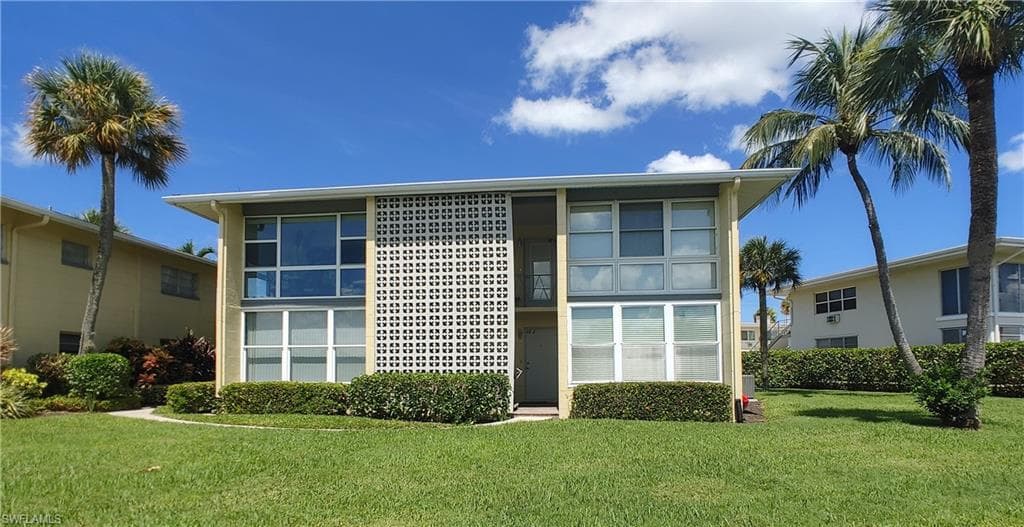 1500 Gulf Shore BLVD N NE2 NAPLES, FL 34102