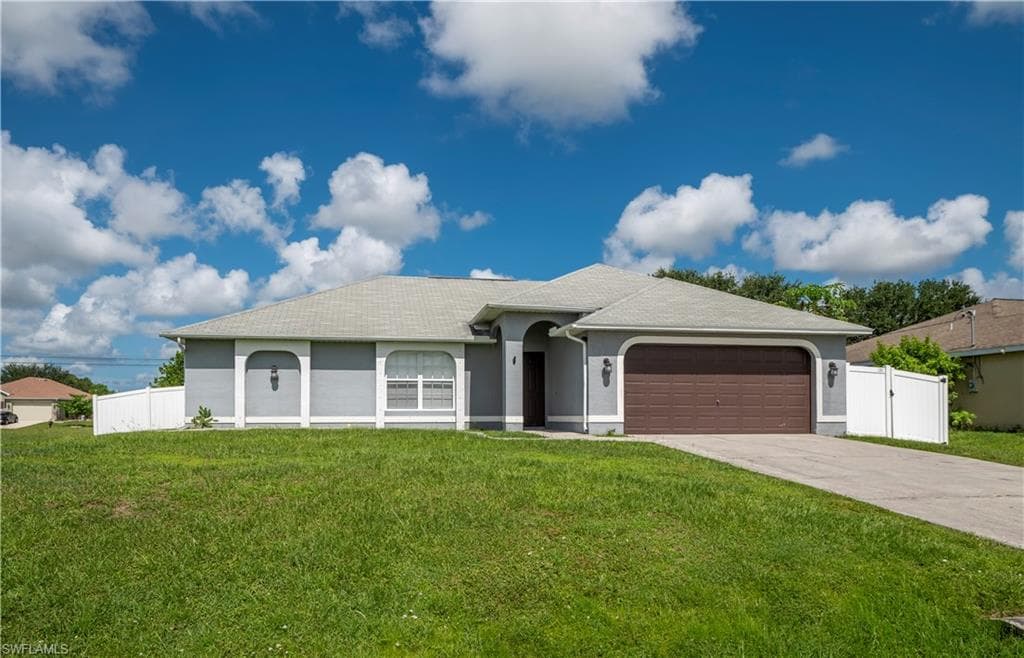 1410 NE 7th PL CAPE CORAL, FL 33909