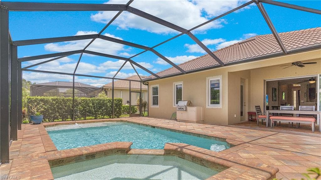 8250 Valiant DR NAPLES, FL 34104