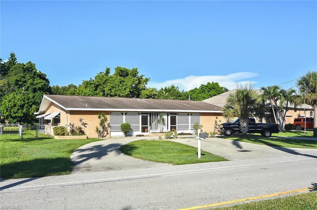1624 Orchid BLVD A & B CAPE CORAL, FL 33904