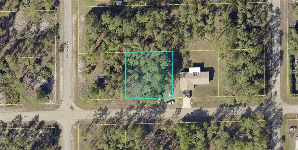 1603 E 14th ST LEHIGH ACRES, FL 33972