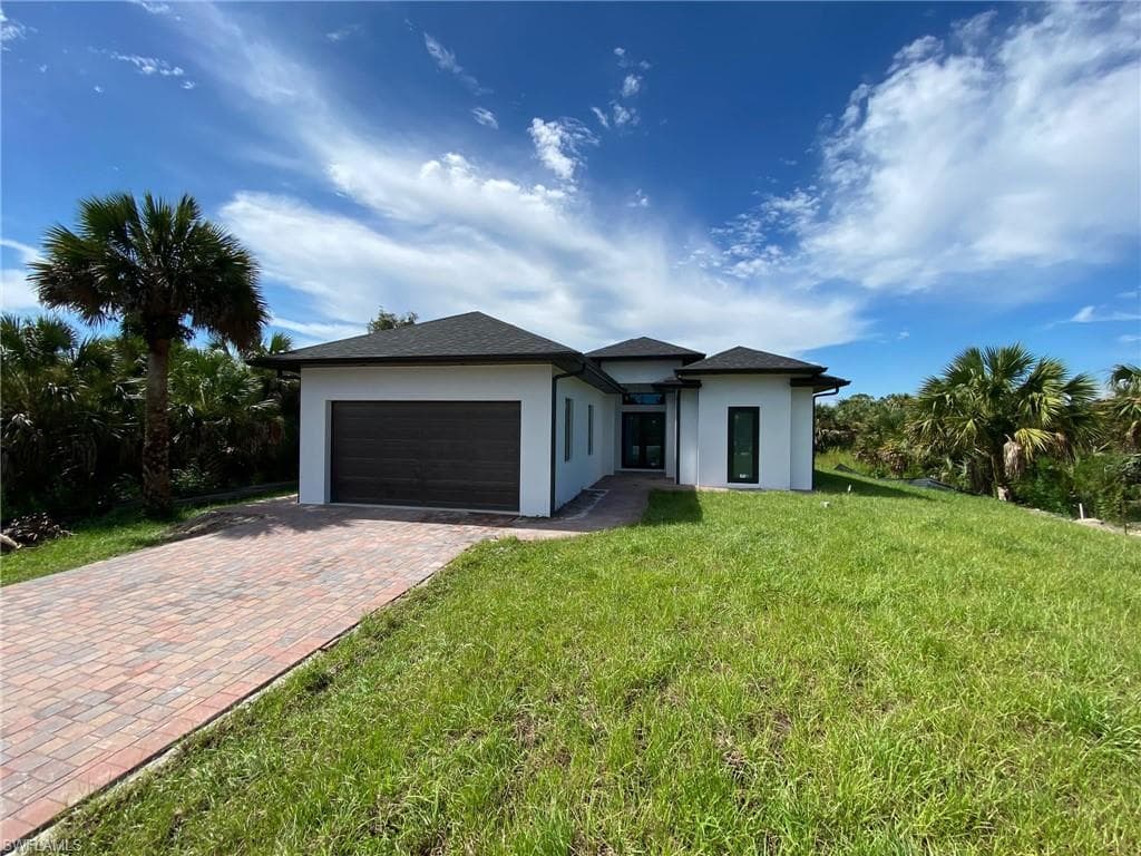 640 37th AVE NW NAPLES, FL 34120