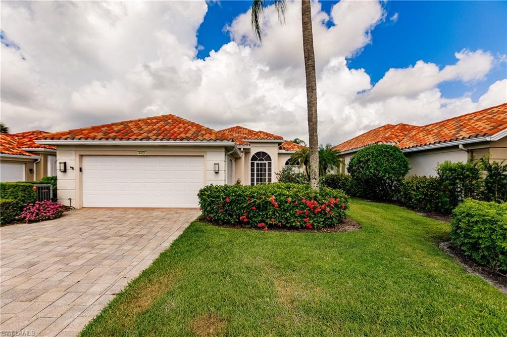 4453 Novato CT NAPLES, FL 34109