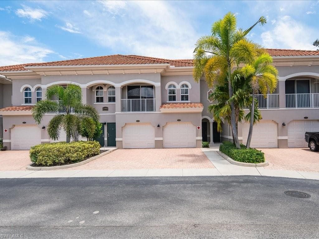 23501 Alamanda DR 104 ESTERO, FL 34135