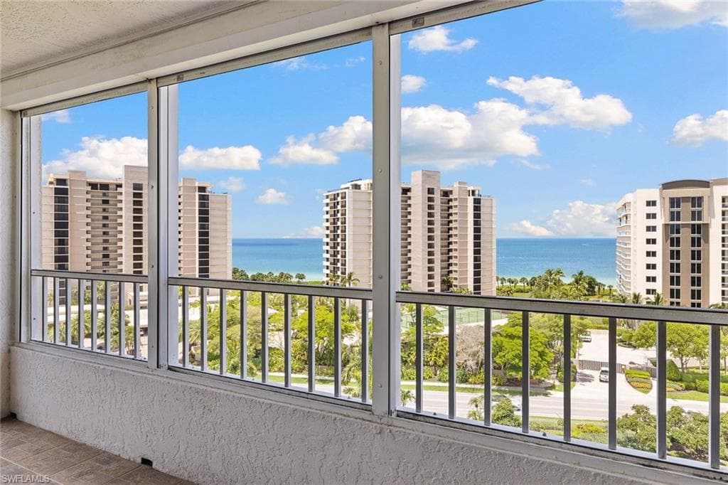 11116 Gulf Shore DR B-904 NAPLES, FL 34108