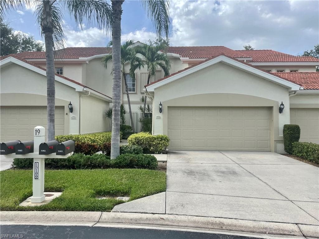 15100 Royal Windsor LN 1902 FORT MYERS, FL 33919