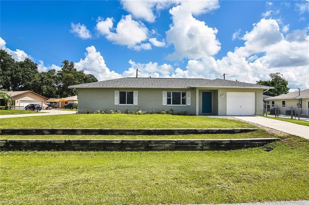 17294 Capri DR FORT MYERS, FL 33967