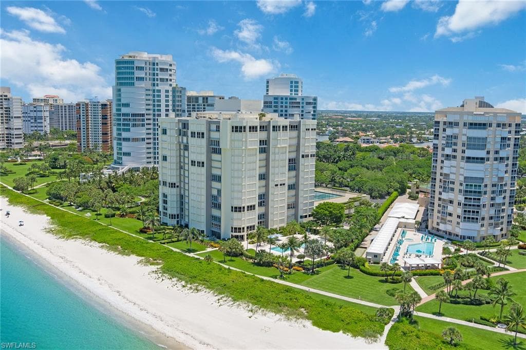 4051 Gulf Shore BLVD N 1103 NAPLES, FL 34103