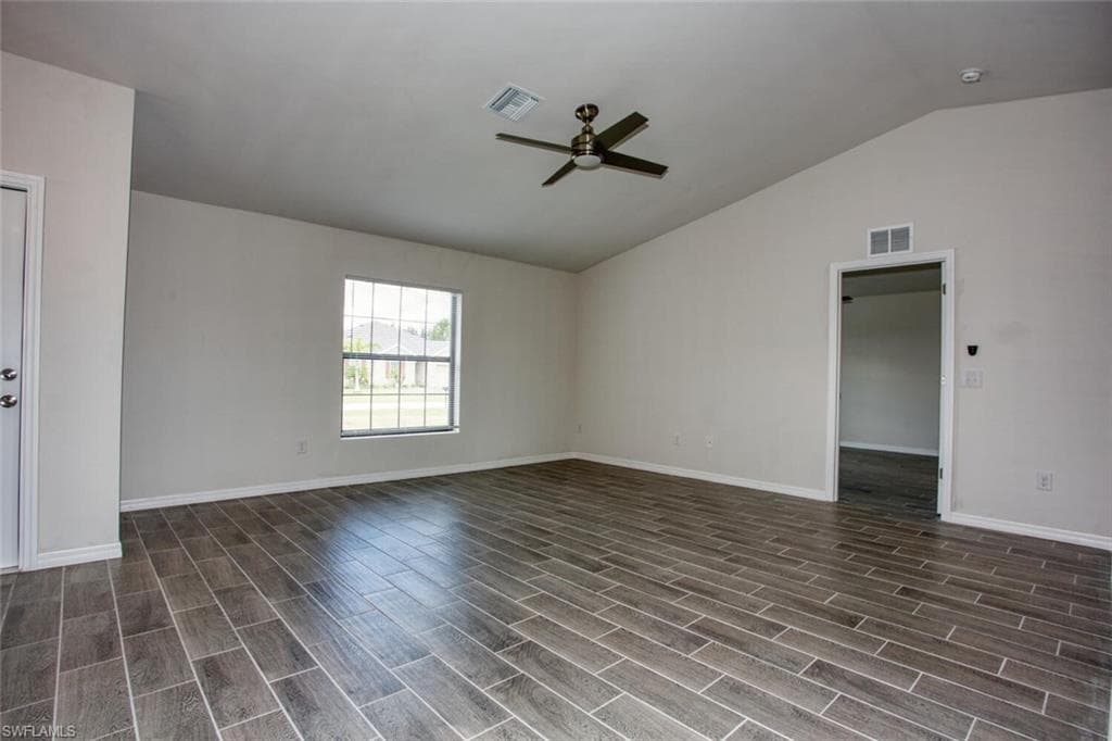 1031 NE 2nd TER CAPE CORAL, FL 33909