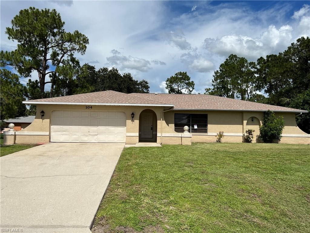 104 Edward AVE LEHIGH ACRES, FL 33936