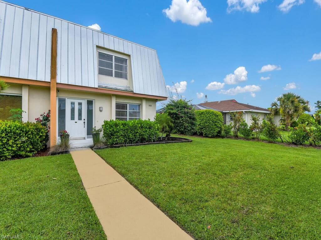 4903 Catalina DR 42 NAPLES, FL 34112
