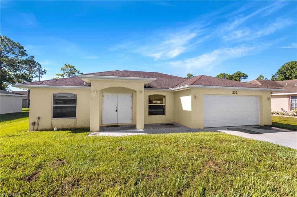 232 Peerless ST LEHIGH ACRES, FL 33974