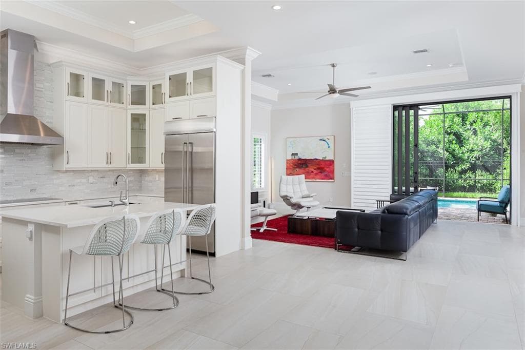 2879 Coco Lakes DR NAPLES, FL 34105